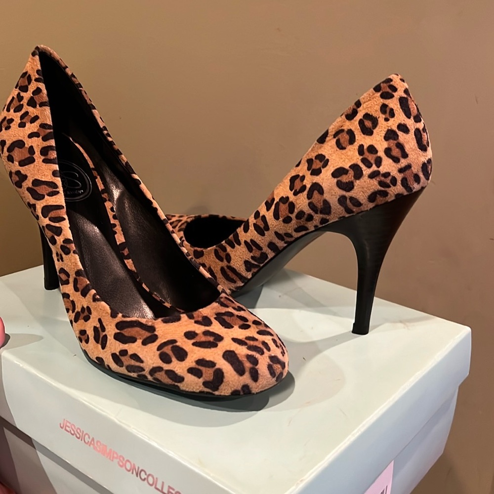 Jessica Simpson leopard print heels